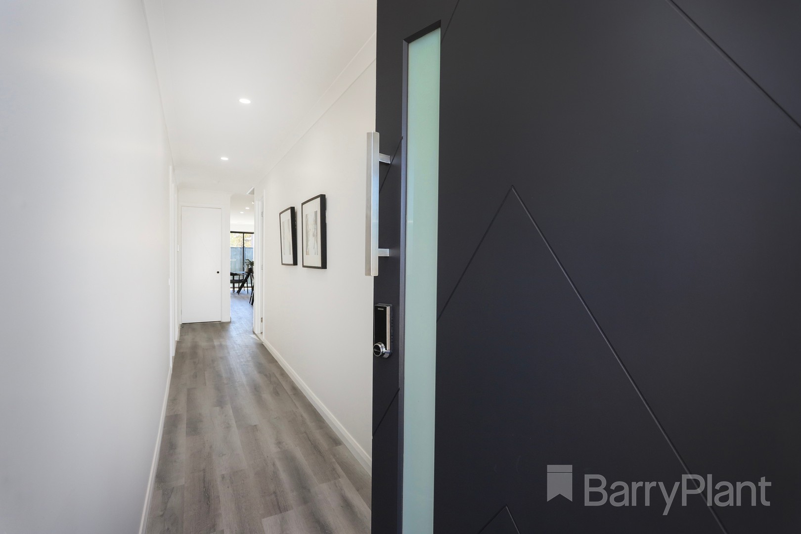 31 Mervyn Drive, Greenvale, VIC 3059 - Thumbnail 2 - 21/03/2023