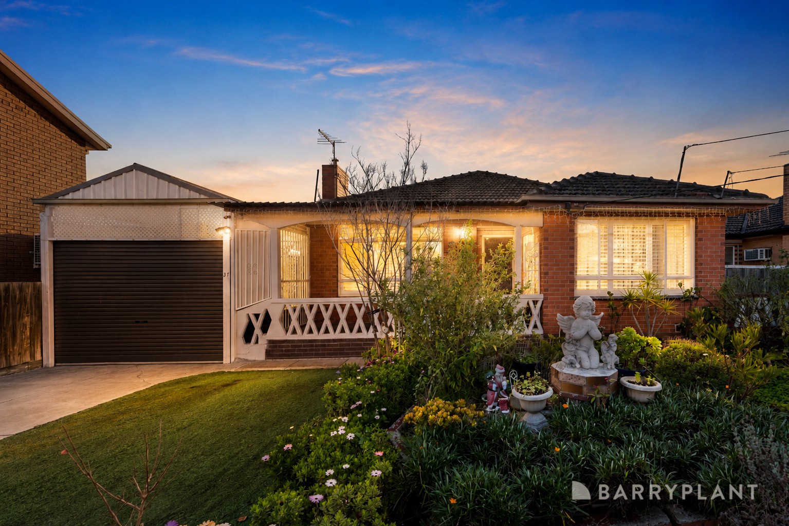 31 Moffat Street, St Albans, VIC 3021 - Thumbnail 2 - 09/07/2026