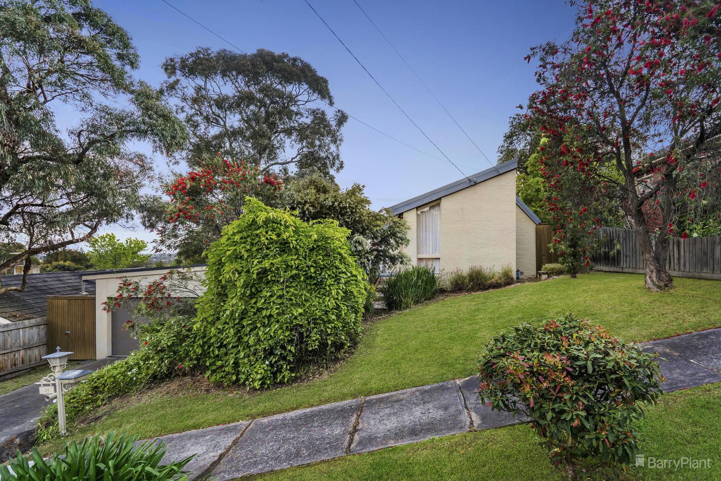 31 Odonnell Street, Viewbank, VIC 3084, Viewbank - Thumbnail 2