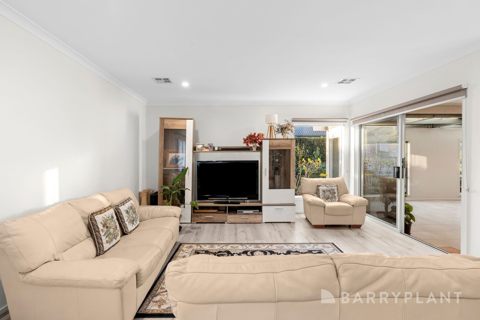 31 Paprika Way, Tarneit, VIC 3029, Tarneit - Thumbnail 7