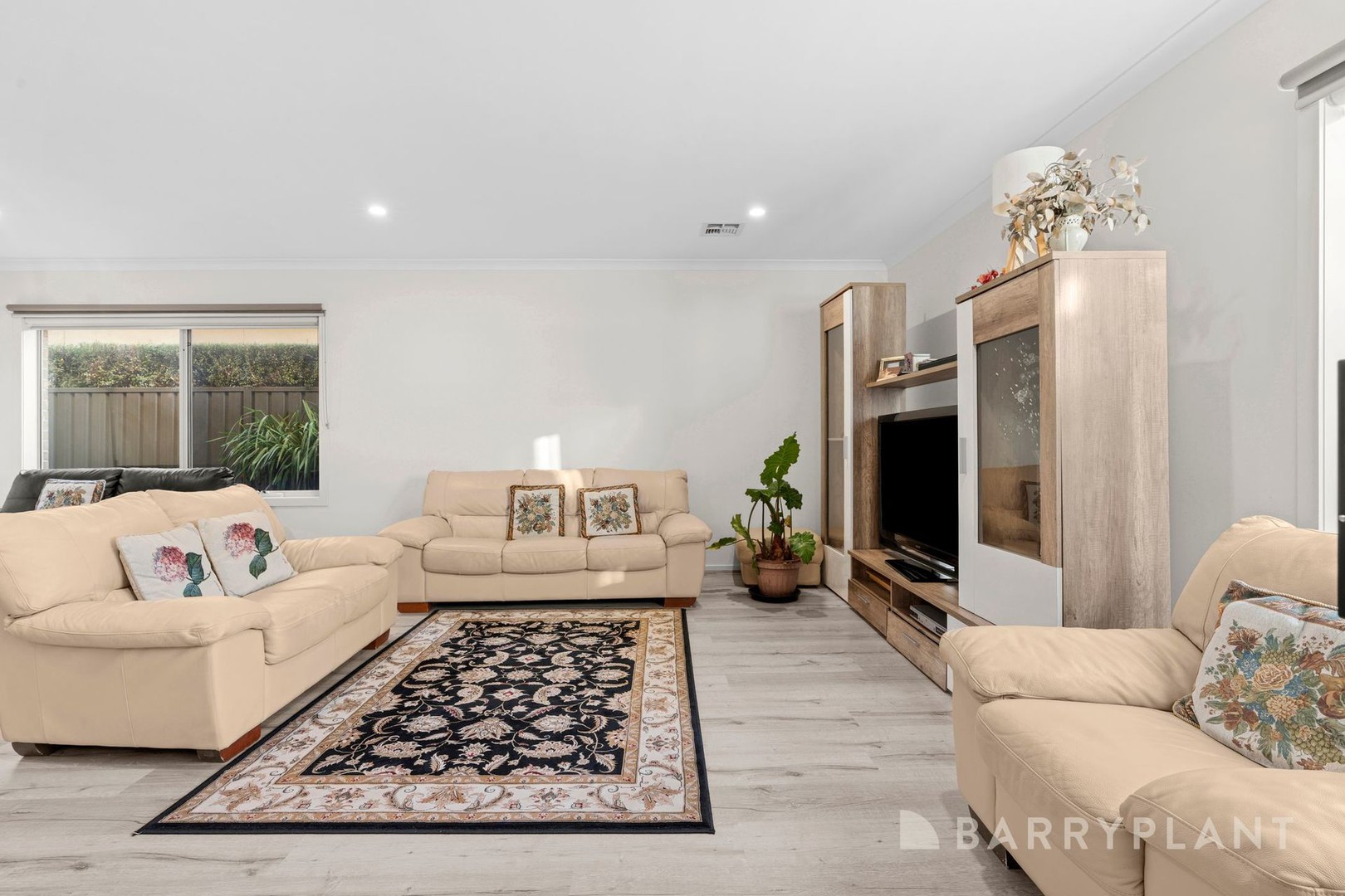 31 Paprika Way, Tarneit, VIC 3029, Tarneit - Thumbnail 8