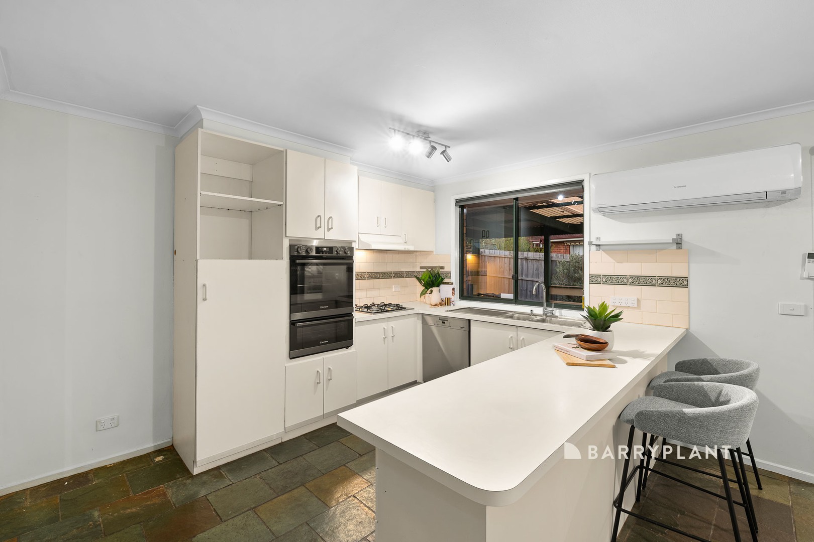 31 Pirra Place, Narre Warren, VIC 3805, Narre Warren - Thumbnail 5