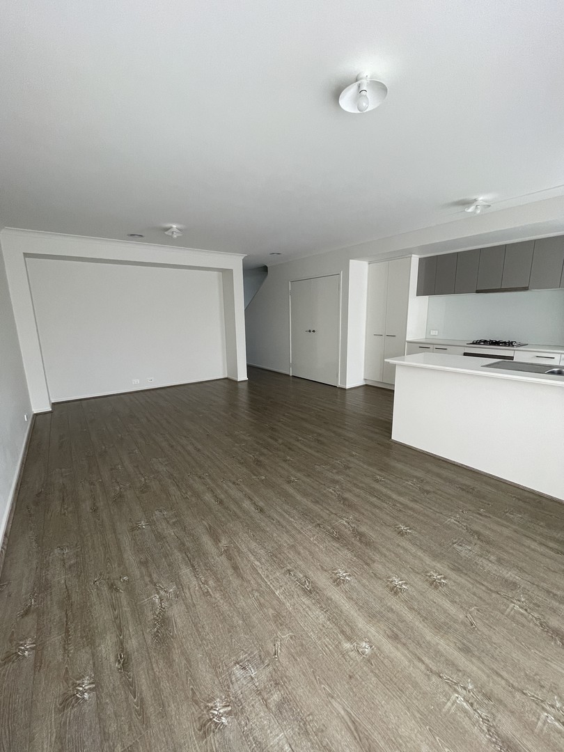 31 Plenty View, Beveridge, VIC 3753 - Thumbnail 2 - 20/11/2025