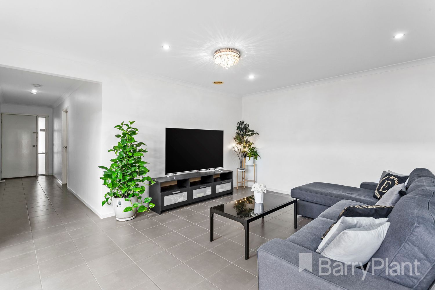 31 Redbox Crescent, Burnside Heights, VIC 3023, Burnside Heights - Thumbnail 4