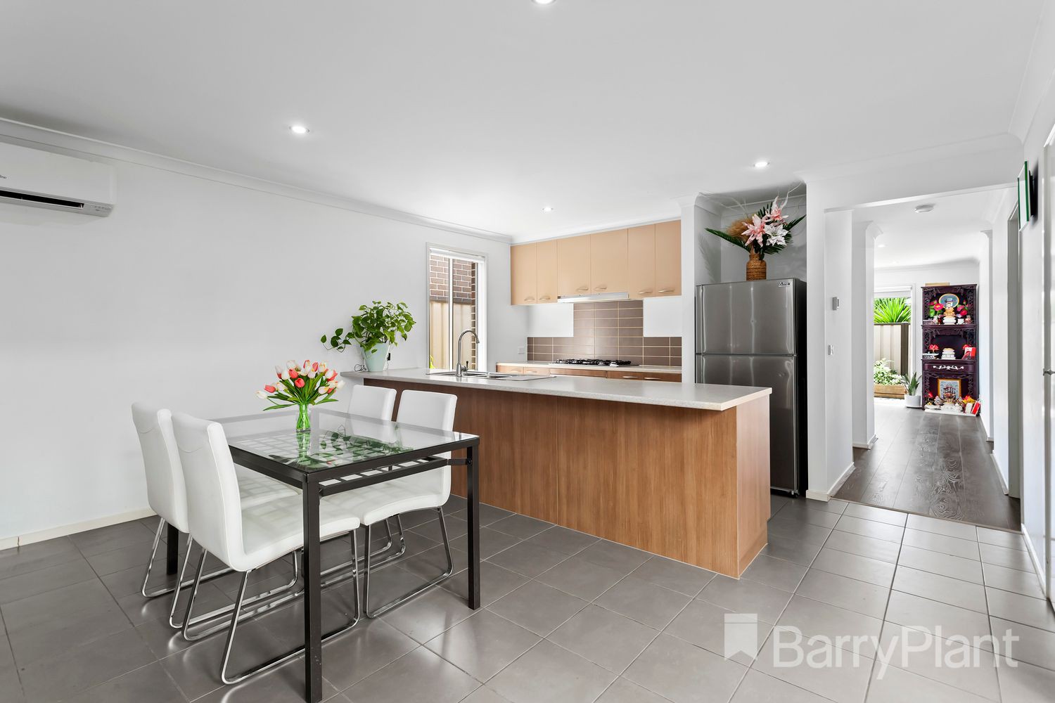 31 Redbox Crescent, Burnside Heights, VIC 3023, Burnside Heights - Thumbnail 5