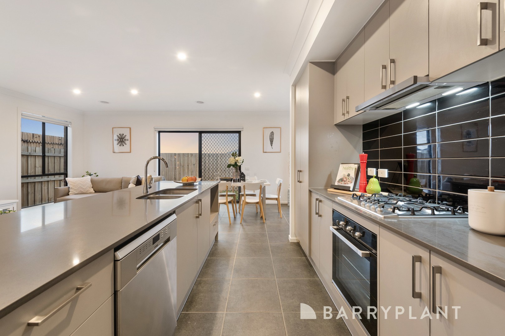 31 Rohab Crescent, Mount Cottrell, VIC 3024, Mount Cottrell - Thumbnail 5