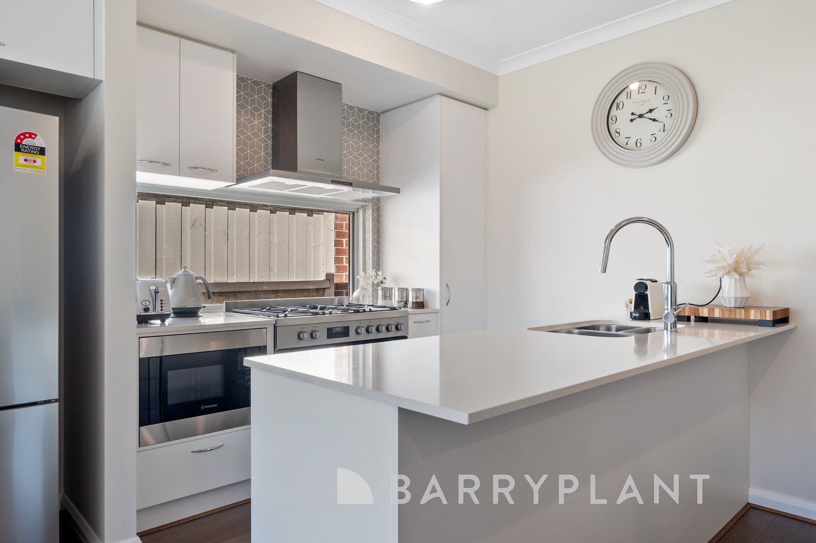 31 Sadie Avenue, Thornhill Park, VIC 3335, Thornhill Park - Thumbnail 8