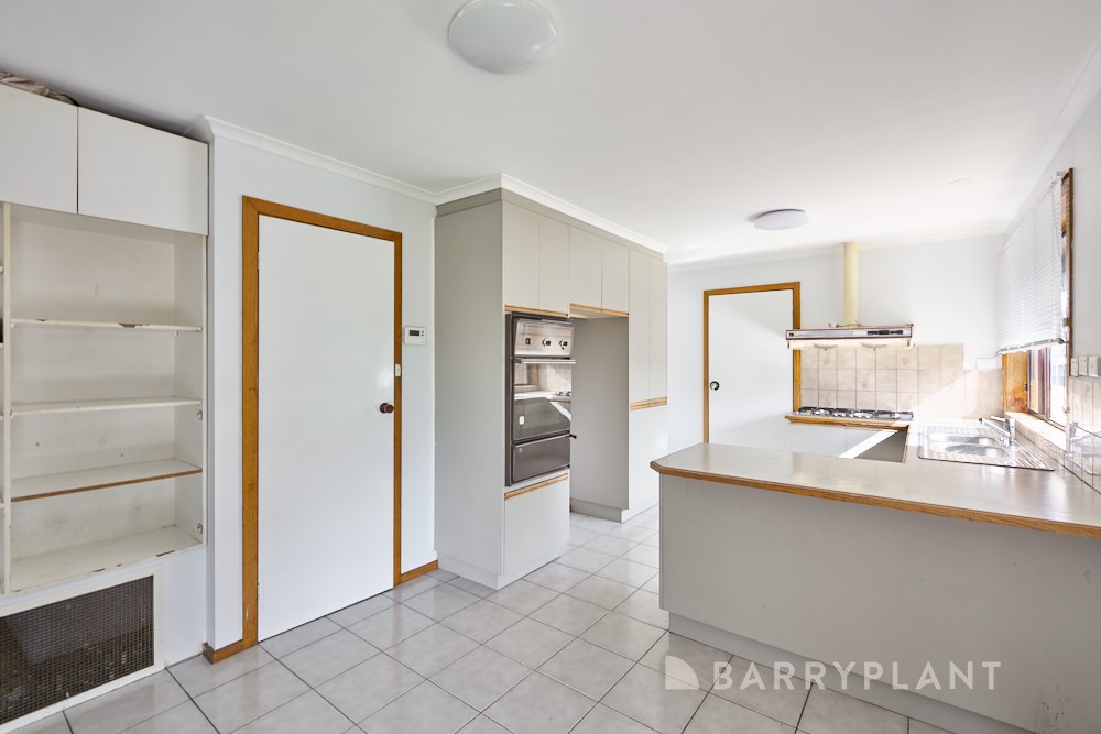 31 St James Av, Springvale, VIC 3171, Springvale - Thumbnail 2