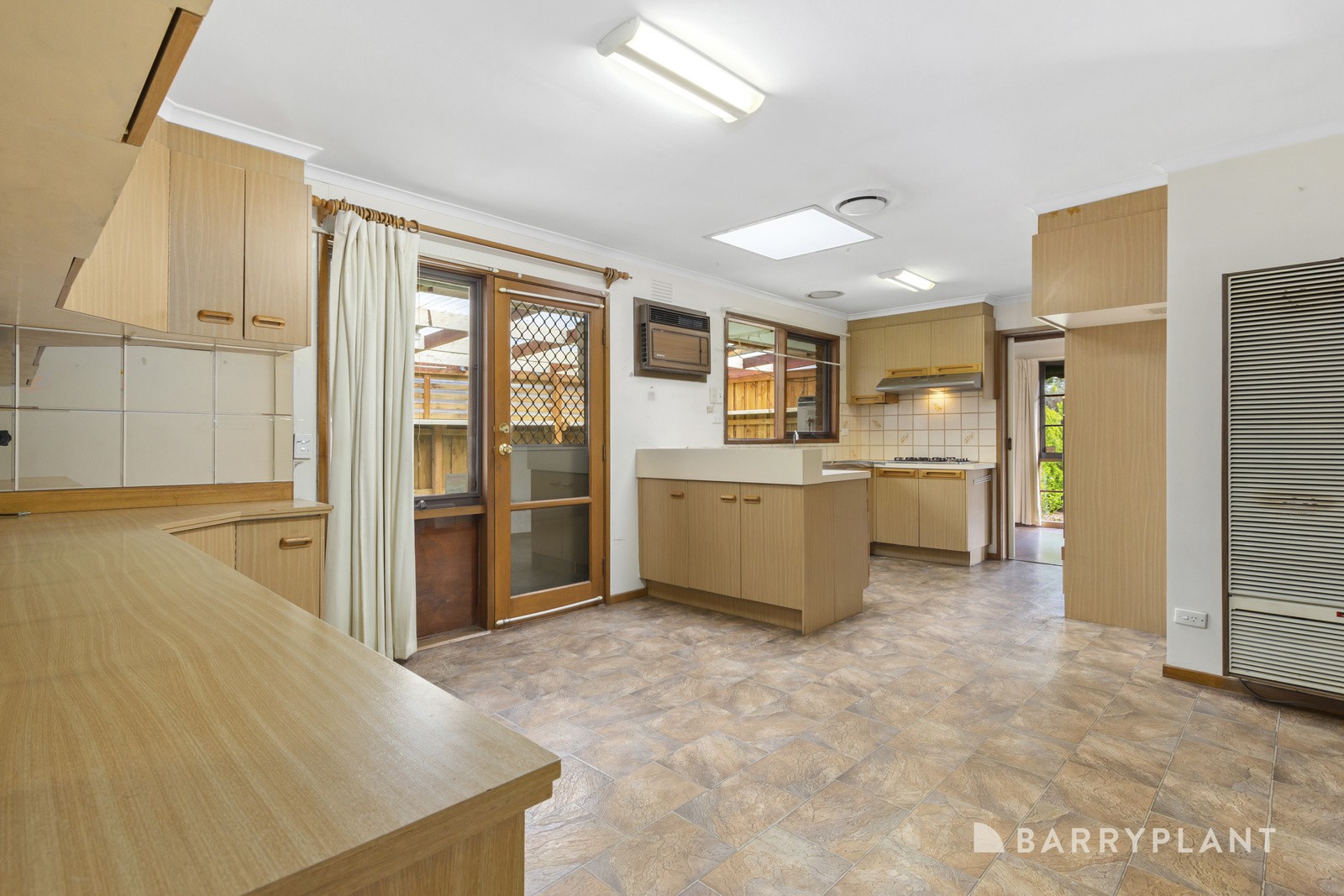 31 Stoneleigh Avenue, Boronia, VIC 3155, Boronia - Thumbnail 3