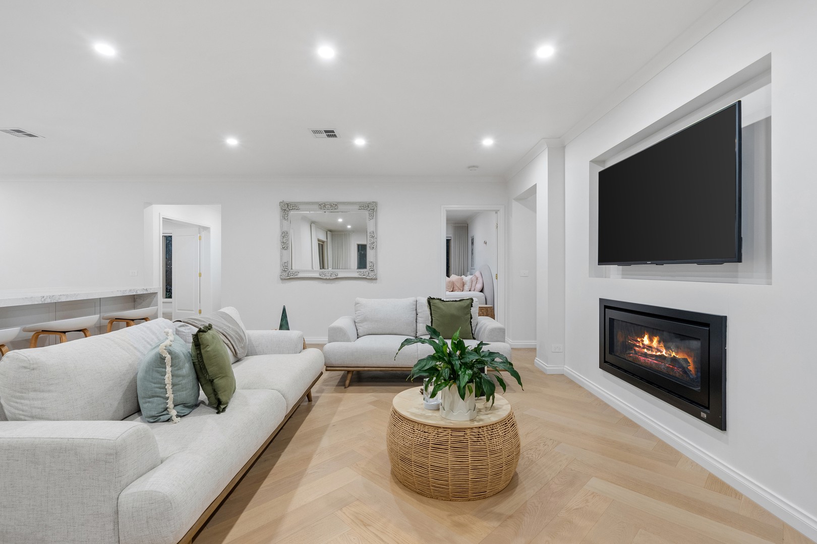 31 Streeton Avenue, Caroline Springs, VIC 3023, Caroline Springs - Thumbnail 6