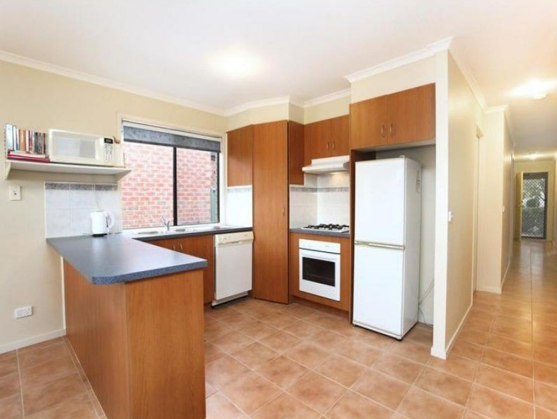 31 Strickland Crescent, Burnside, VIC 3023, Burnside - Thumbnail 4