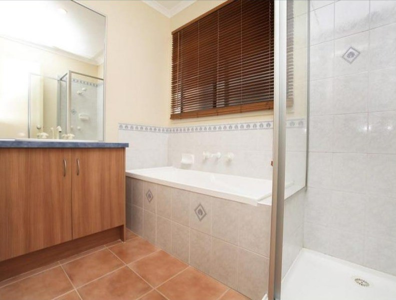 31 Strickland Crescent, Burnside, VIC 3023, Burnside - Thumbnail 5