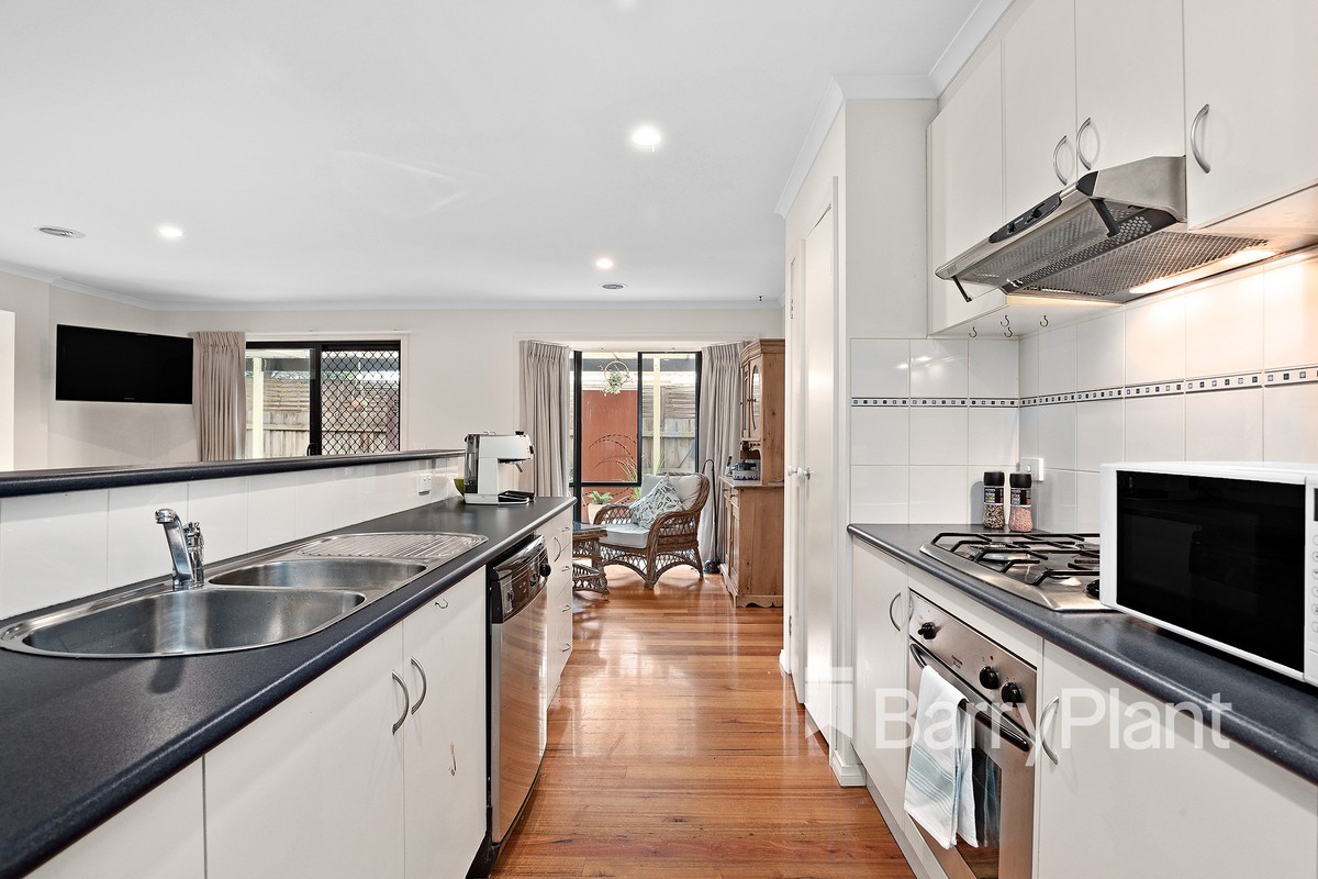 31 Sunningdale Road, Rosebud, VIC 3939, Rosebud - Thumbnail 3