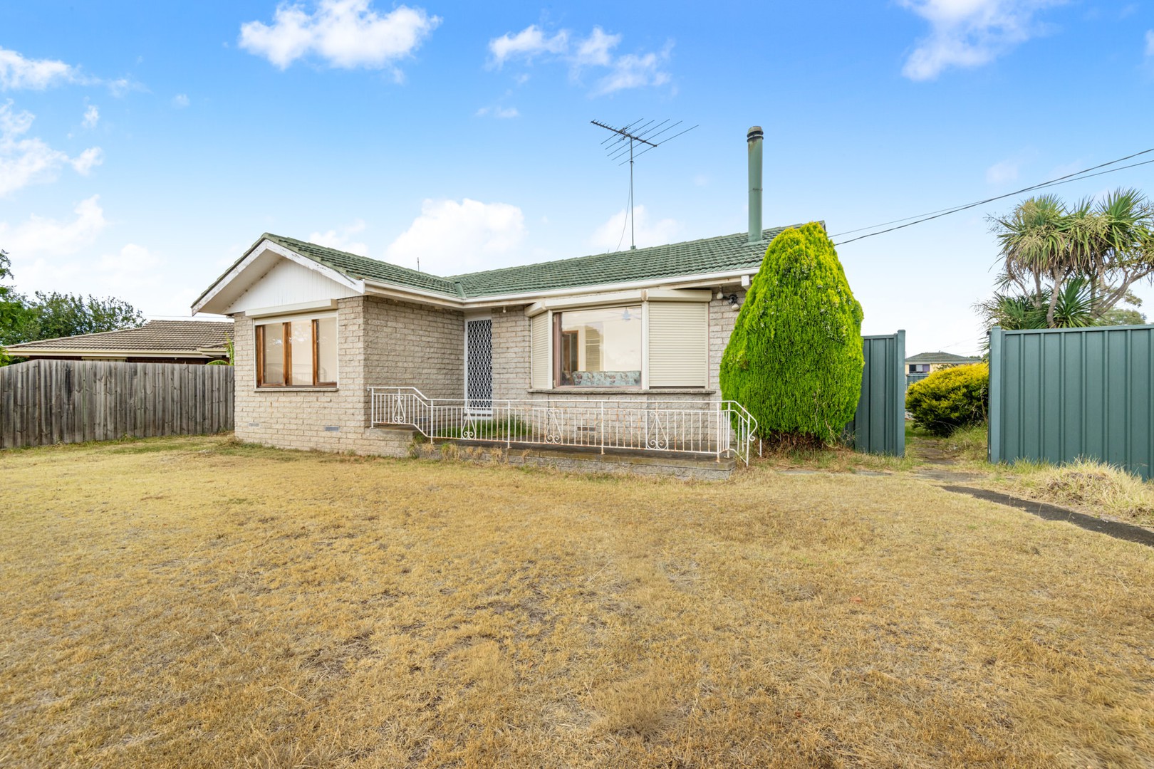31 Talona Crescent, Corio, VIC 3214 - Thumbnail 2 - 13/02/2026
