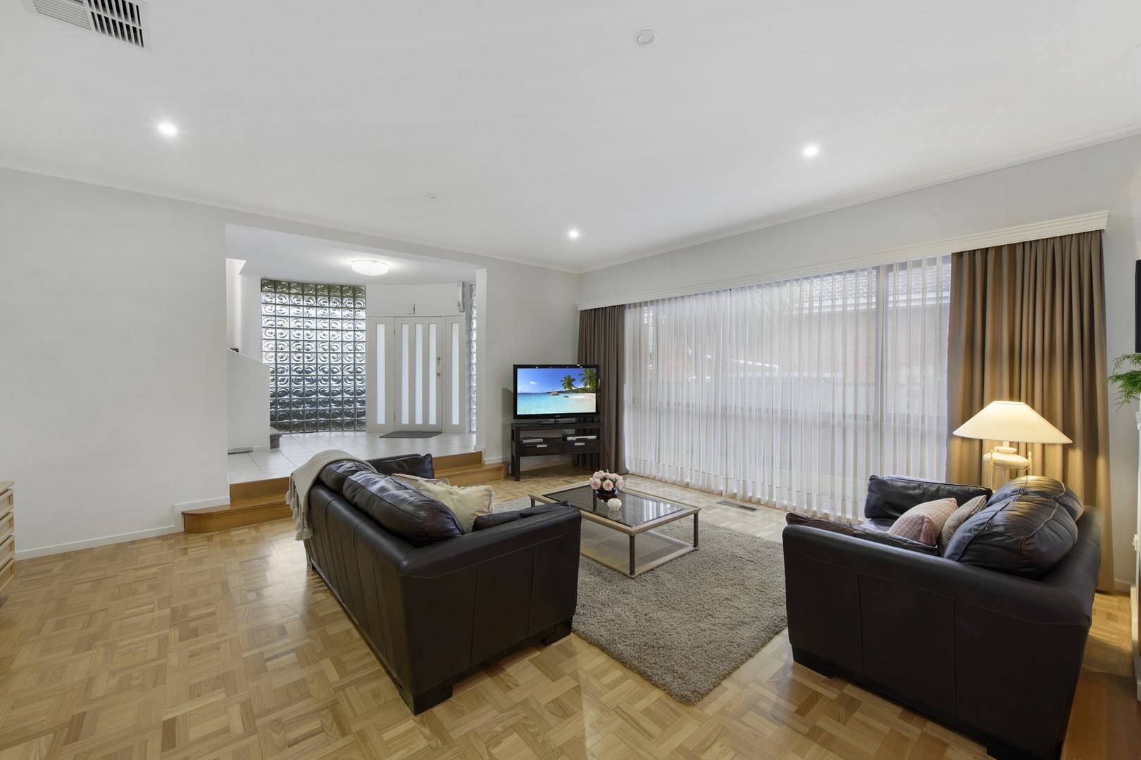 31 Tintaldra DriveTaylors Lakes, VIC 3038, Taylors Lakes - Thumbnail 2