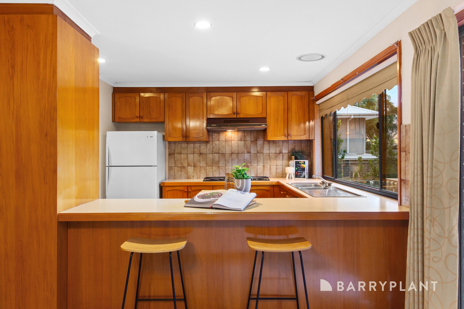 31 Tintern Crescent, Wantirna South, VIC 3152, Wantirna South - Thumbnail 4