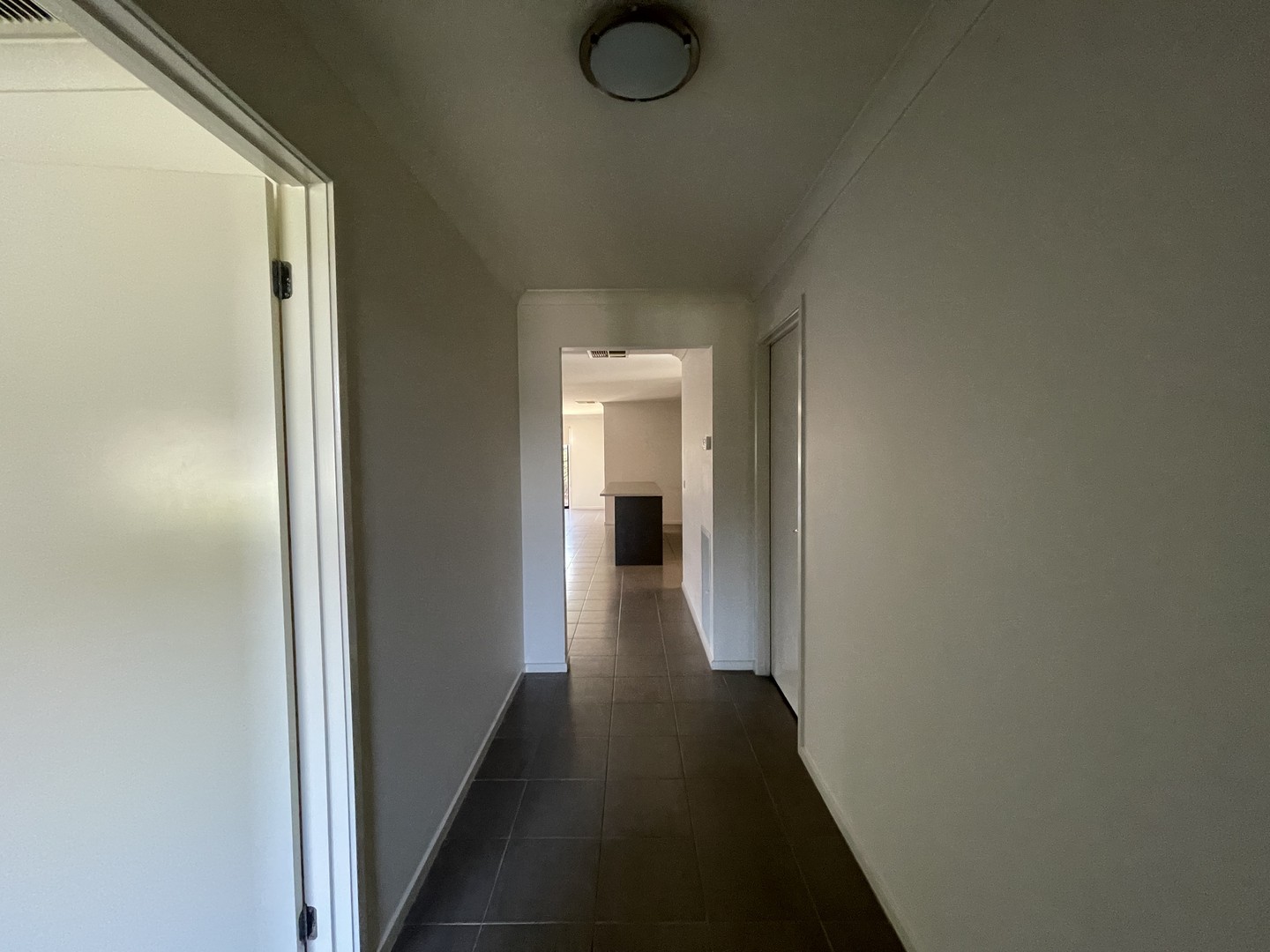 31 Tropic Circuit, Point Cook, VIC 3030, Point Cook - Thumbnail 2