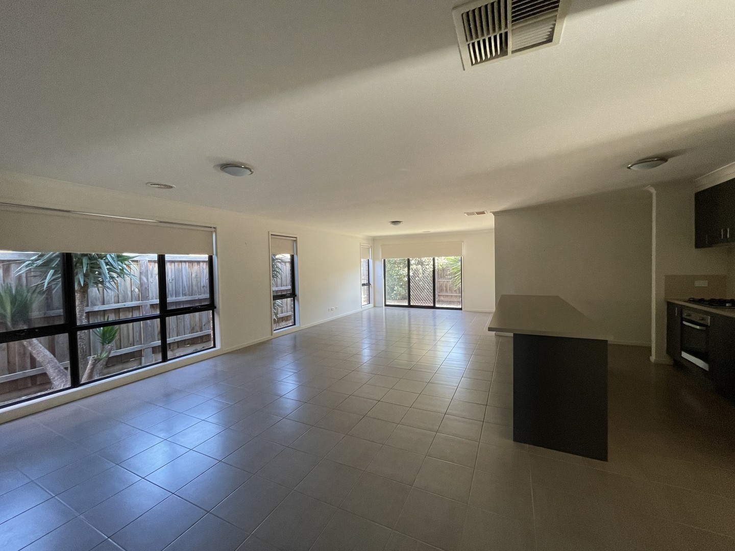 31 Tropic Circuit, Point Cook, VIC 3030, Point Cook - Thumbnail 6