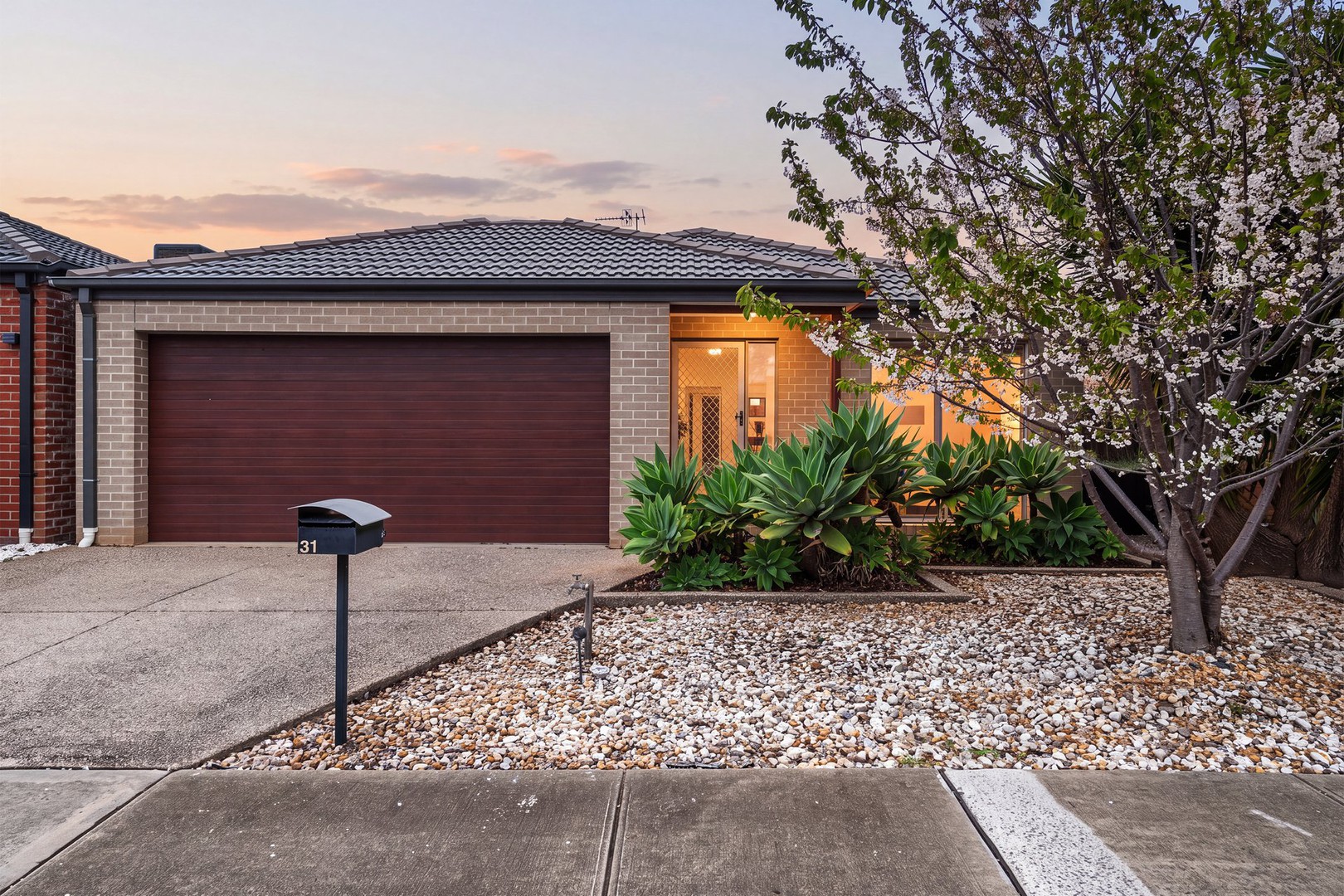 31 Wakefields Drive, Brookfield - Image 1