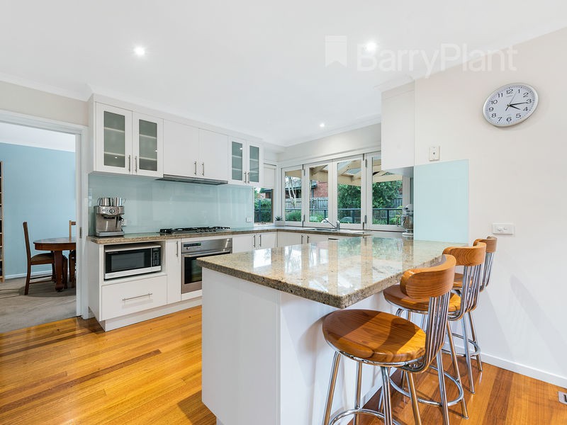 31 Watersedge Close, Knoxfield, VIC 3180 - Thumbnail 1 - 10/11/2021