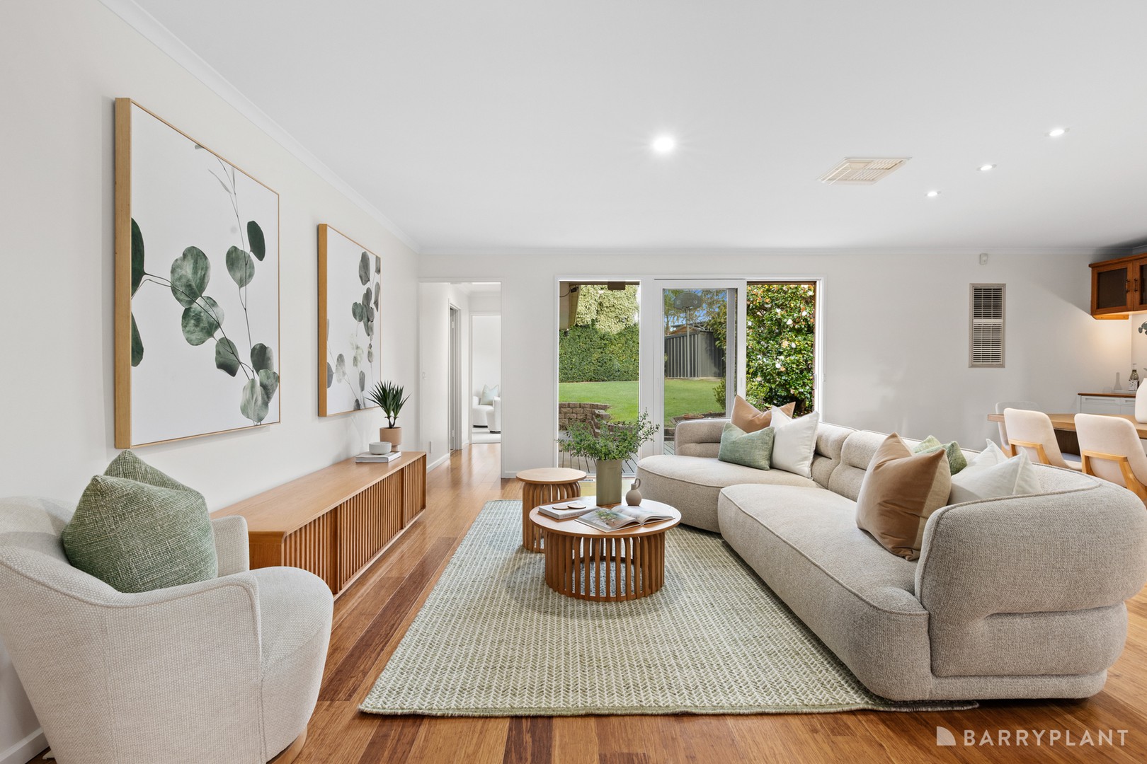 31 Woodlands Road, Heathmont, VIC 3135 - Thumbnail 2 - 10/09/2026