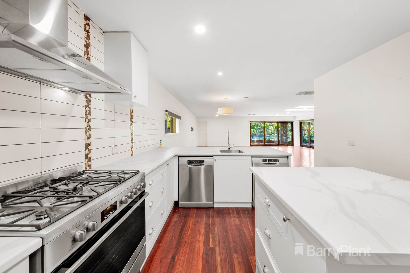 312-314 Oban Road, Donvale, VIC 3111, Donvale - Thumbnail 3