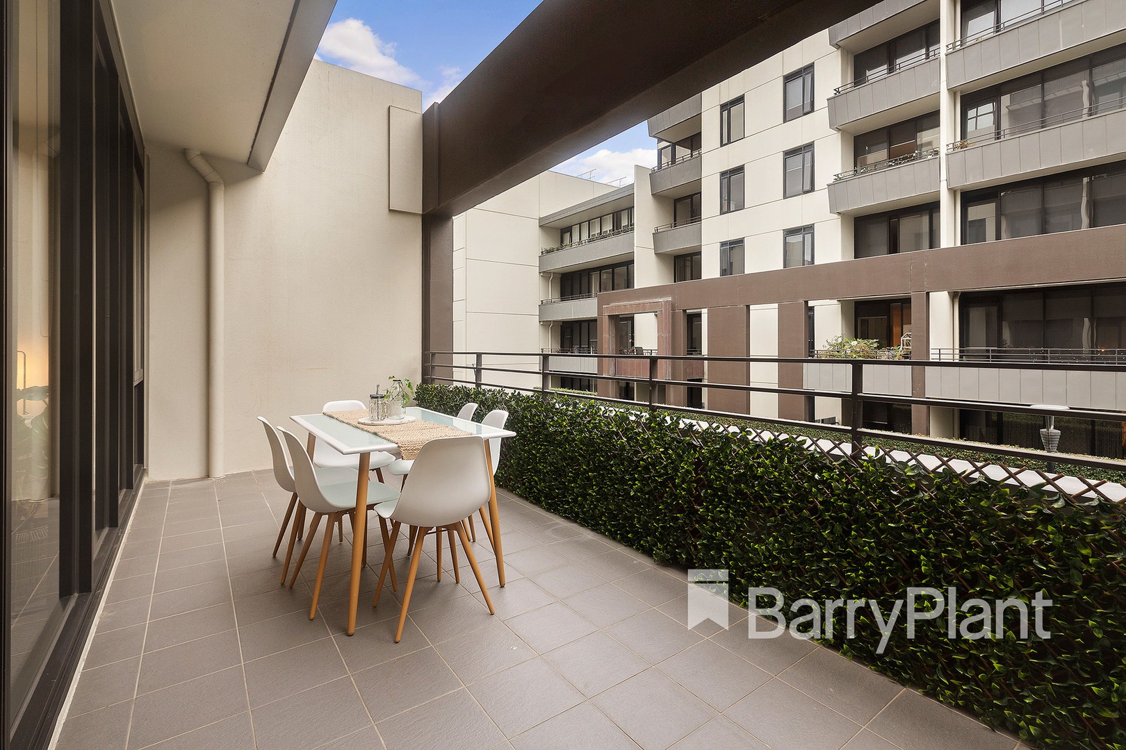 312/55 Bay Street, Port Melbourne, VIC 3207 - Thumbnail 2 - 02/05/2022