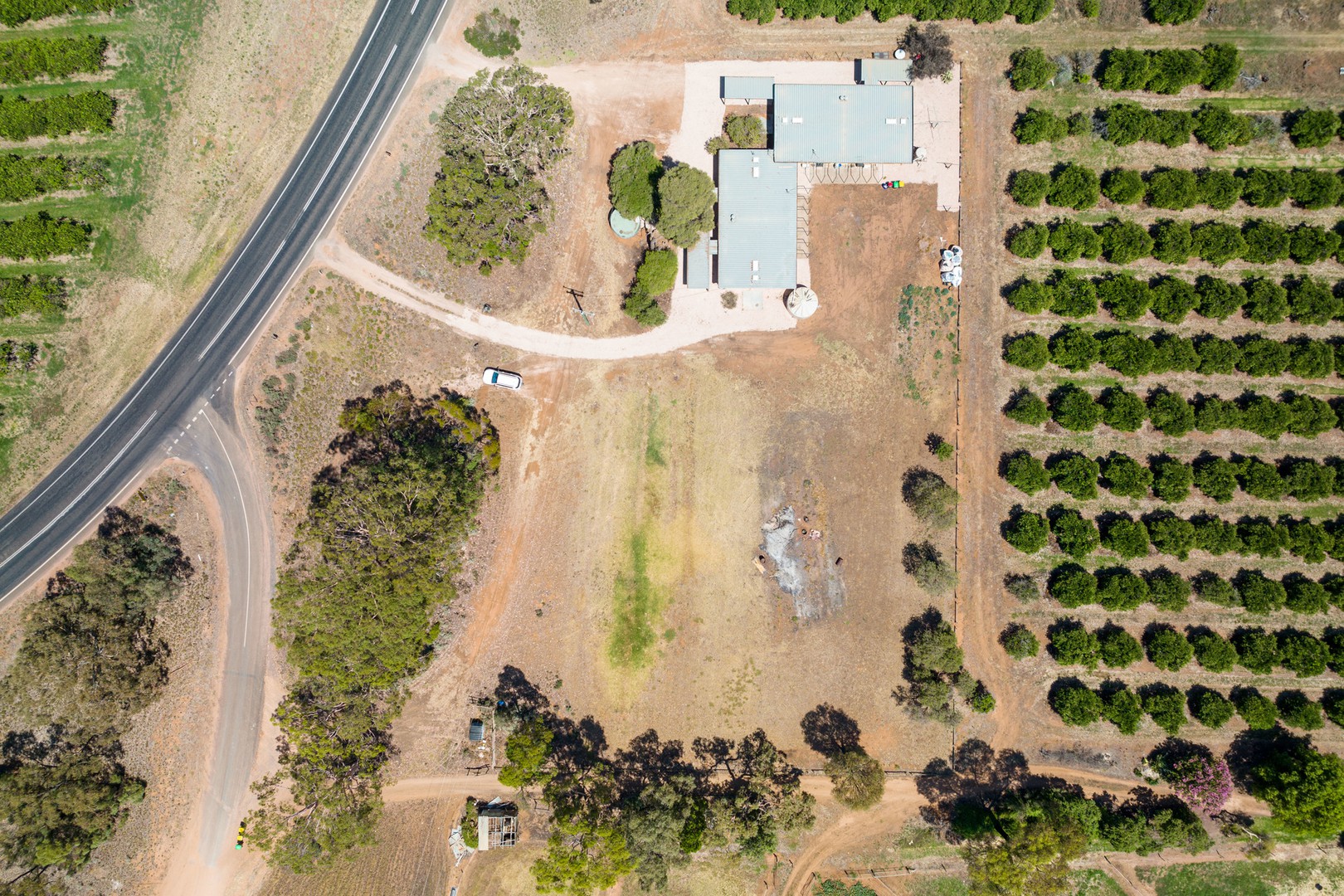 3125 Kulkyne Way, Colignan, VIC 3494, Colignan - Thumbnail 2