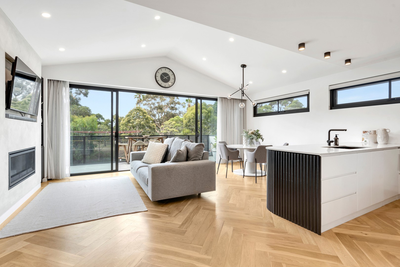 317 Maribyrnong Road, Ascot Vale, VIC 3032 - Thumbnail 2 - 15/08/2024