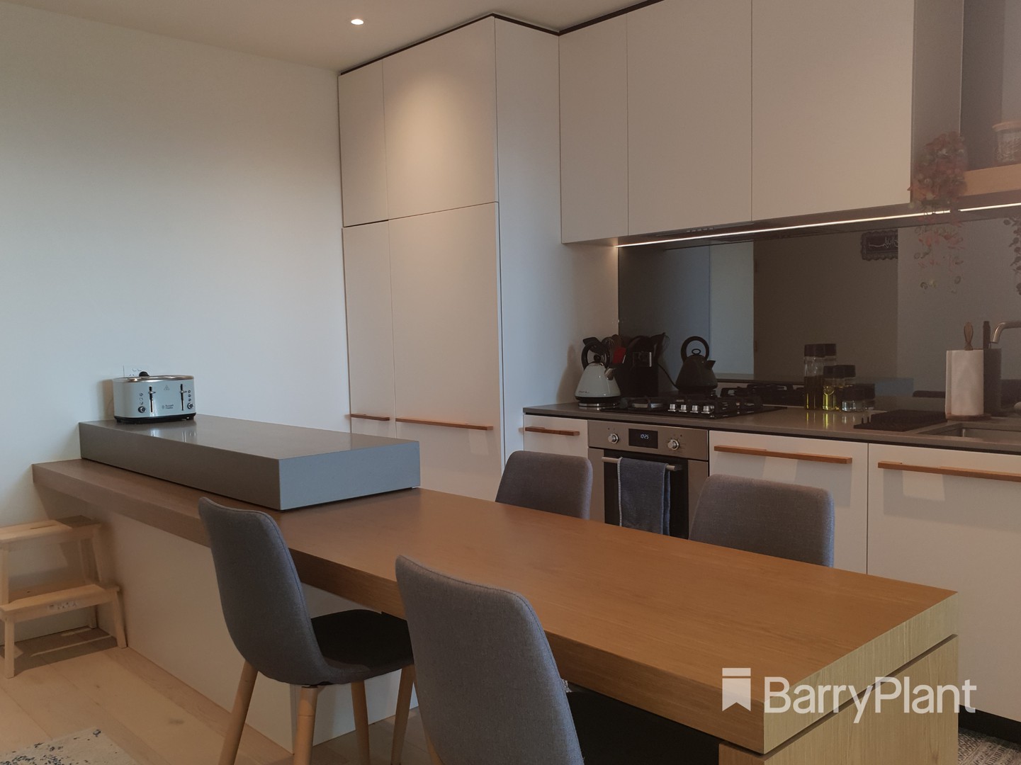 319/9 Dryburgh Street, West Melbourne, VIC 3003 - Thumbnail 1 - 10/06/2022