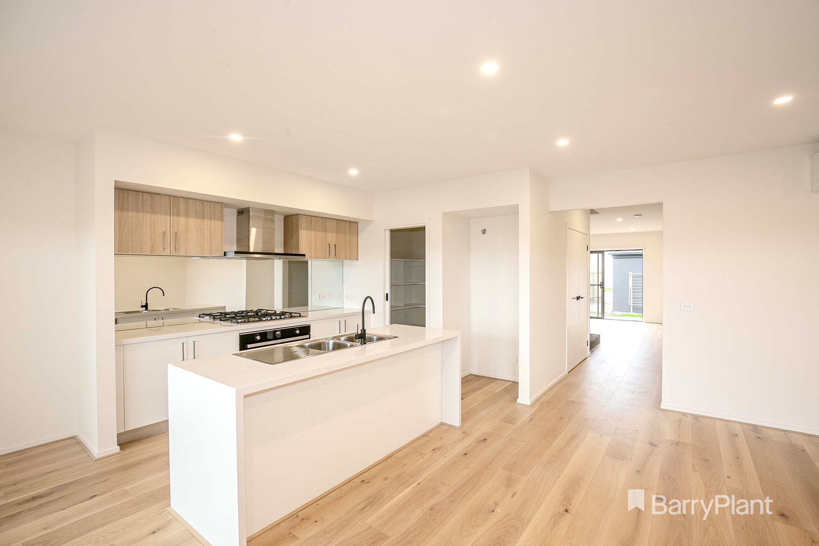 31B Warmbrunn Crescent, Berwick, VIC 3806, Berwick - Thumbnail 3