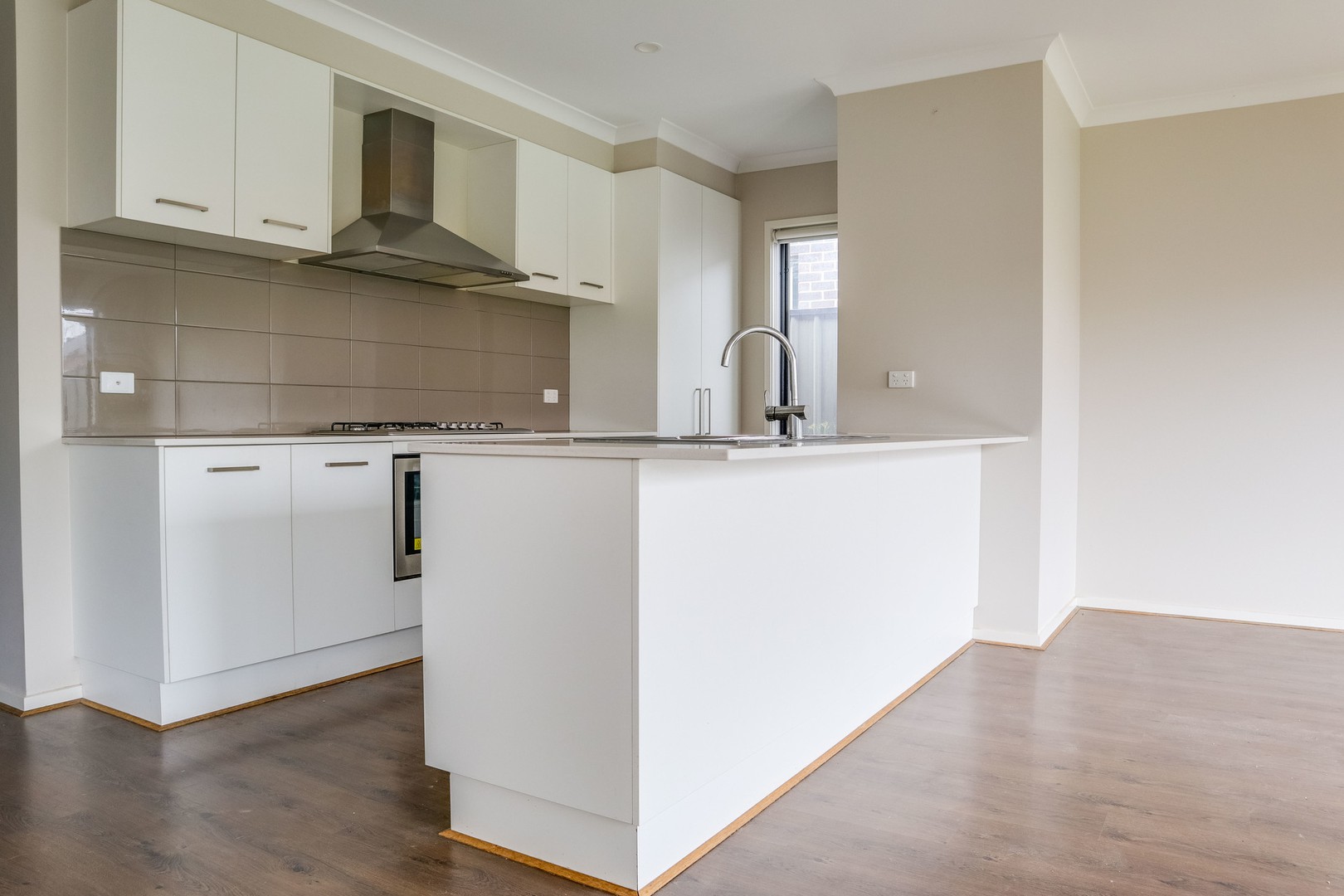 32 Admiration Drive, Craigieburn, VIC 3064, Craigieburn - Thumbnail 3