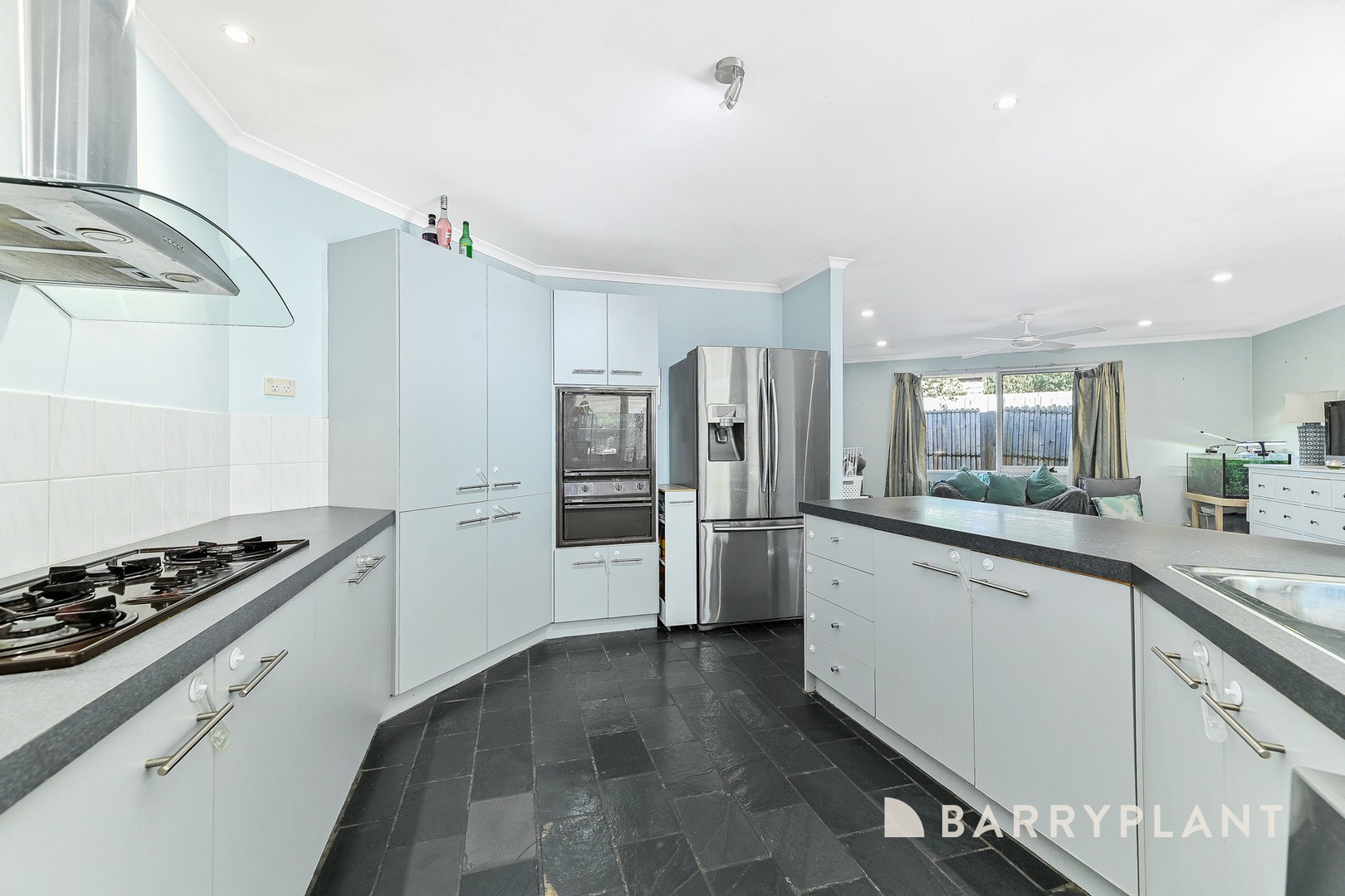32 Ashfield Drive, Berwick, VIC 3806, Berwick - Thumbnail 2