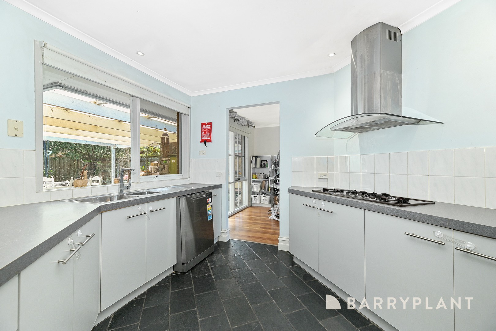 32 Ashfield Drive, Berwick, VIC 3806, Berwick - Thumbnail 3