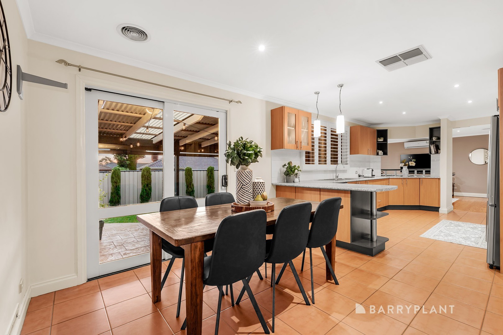32 Azalea Avenue, Mill Park, VIC 3082, Mill Park - Thumbnail 7