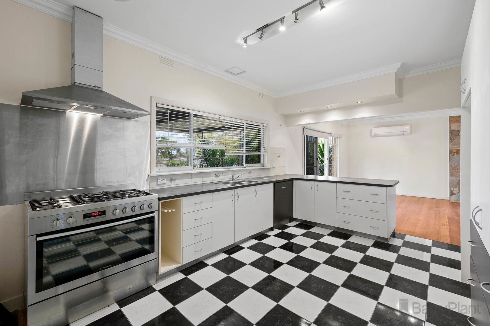 32 Bayview Road, Officer, VIC 3809, Officer - Thumbnail 8