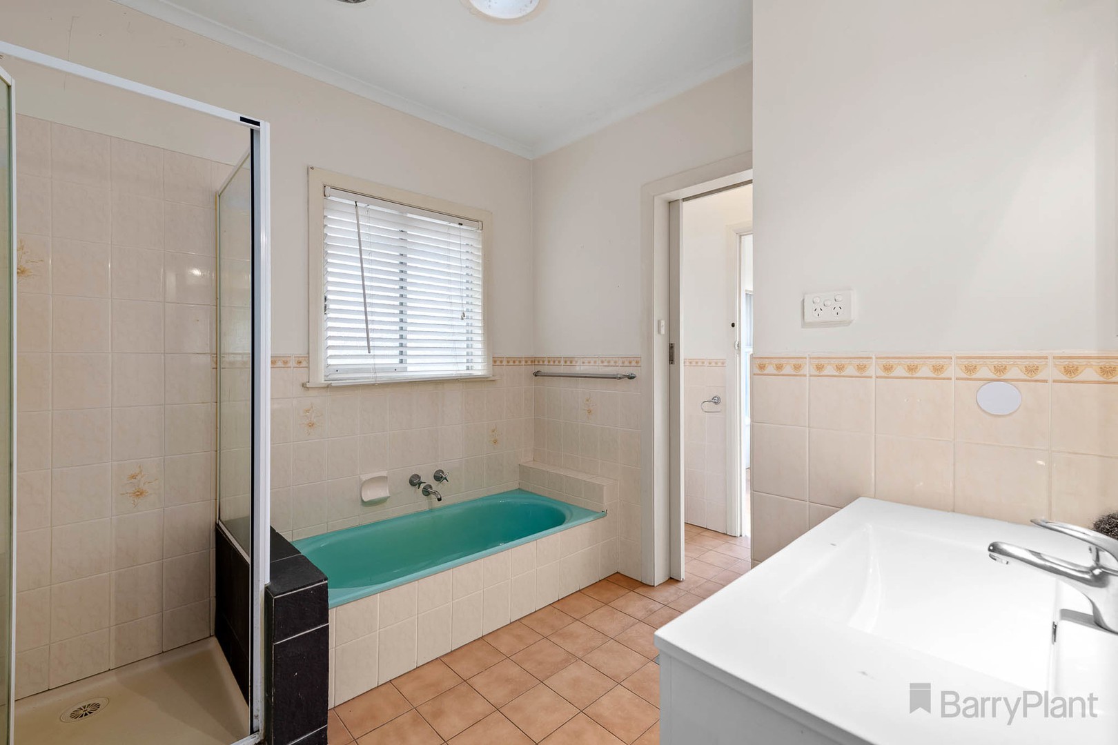 32 Bayview Road, Officer, VIC 3809, Officer - Thumbnail 2