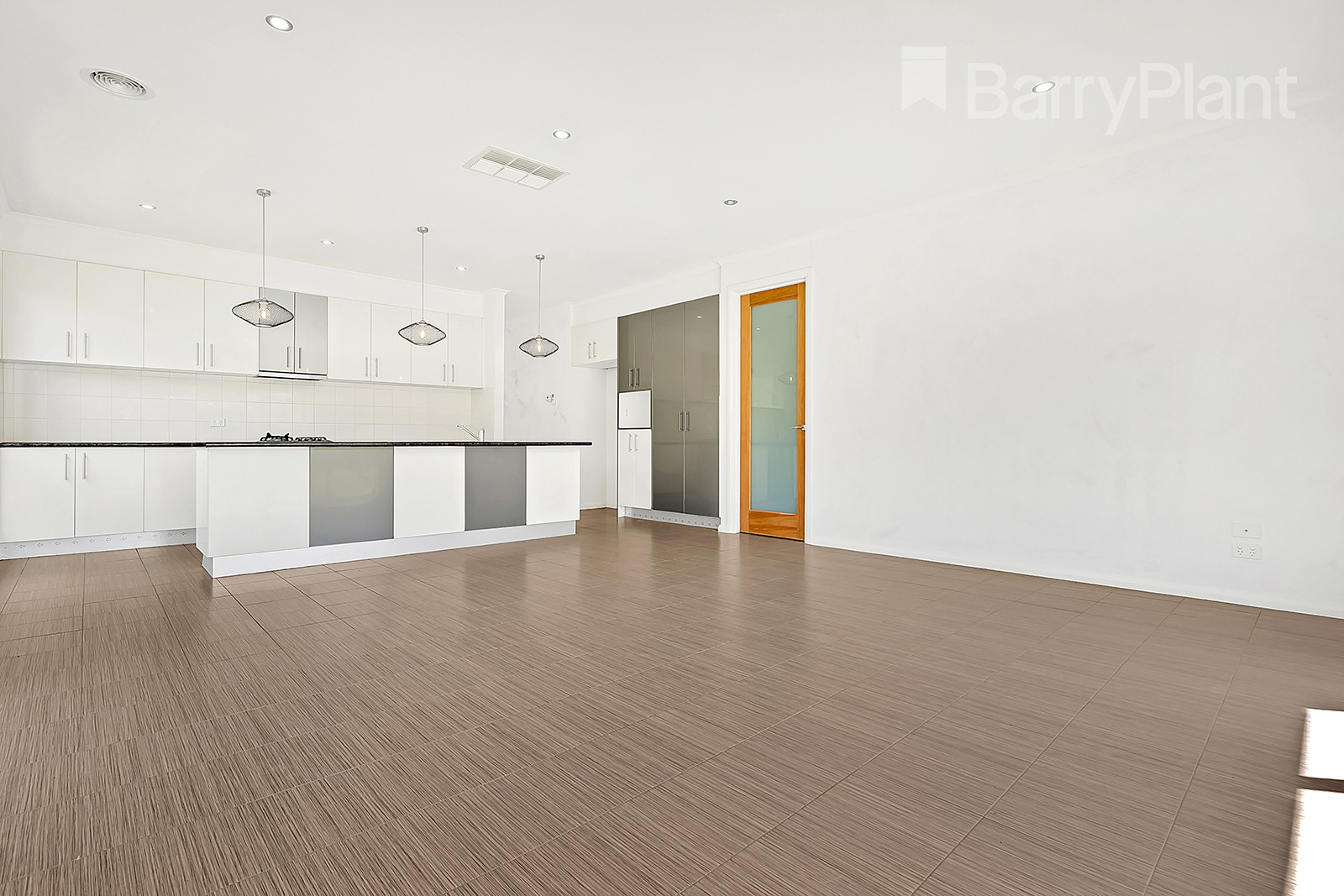 32 Black Range Avenue, Craigieburn, VIC 3064, Craigieburn - Thumbnail 4