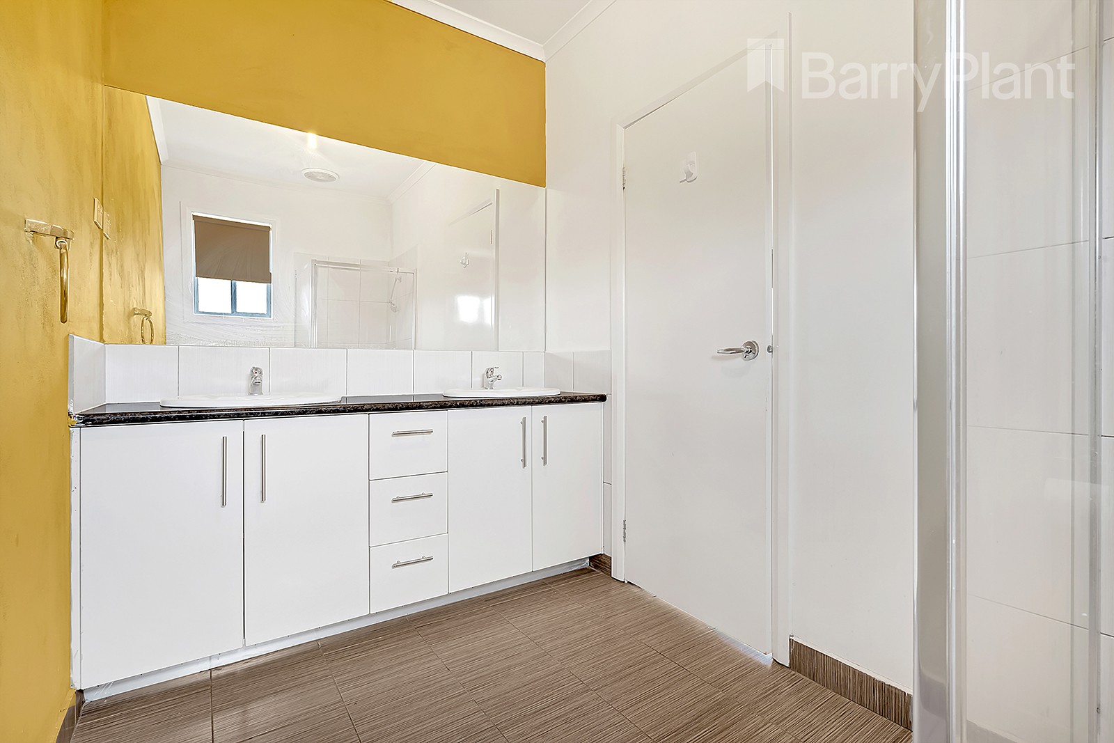 32 Black Range Avenue, Craigieburn, VIC 3064, Craigieburn - Thumbnail 7