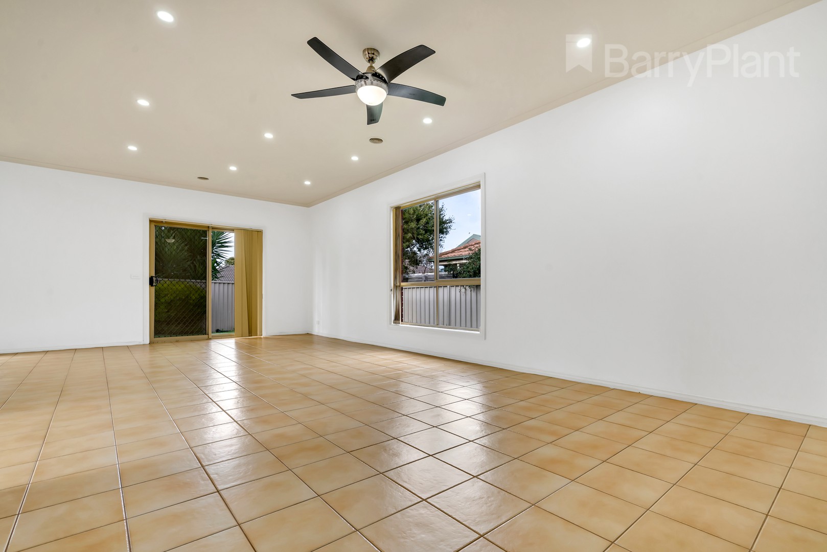 32 Bowral Loop, Craigieburn, VIC 3064, Craigieburn - Thumbnail 5