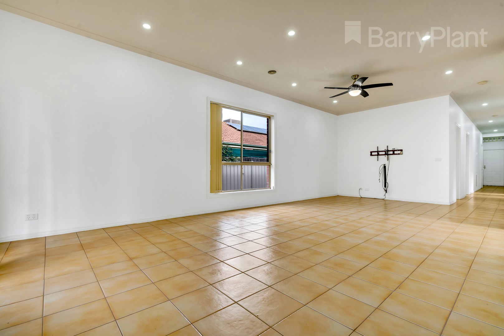 32 Bowral Loop, Craigieburn, VIC 3064, Craigieburn - Thumbnail 6