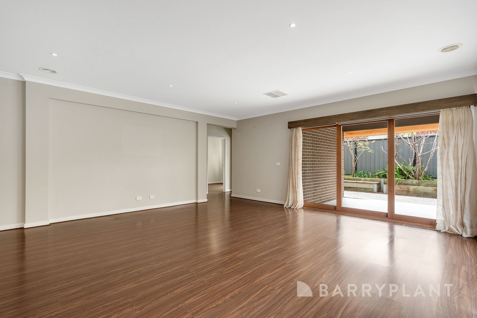 32 Bradshaw Avenue, Craigieburn, VIC 3064 - Thumbnail 2 - 16/09/2026
