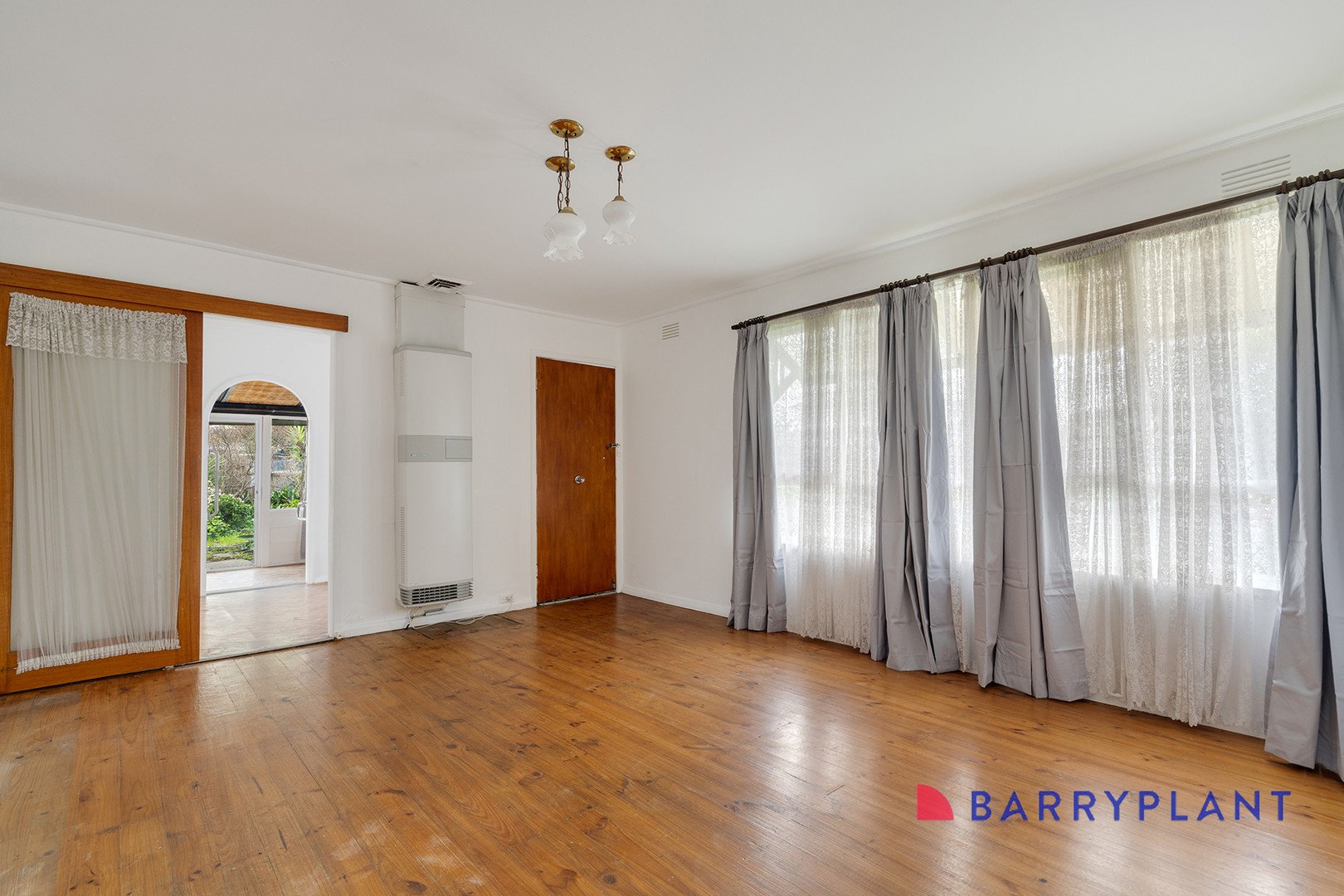 32 Bradshaw Street, Kingsbury, VIC 3083 - Thumbnail 2 - 31/07/2026