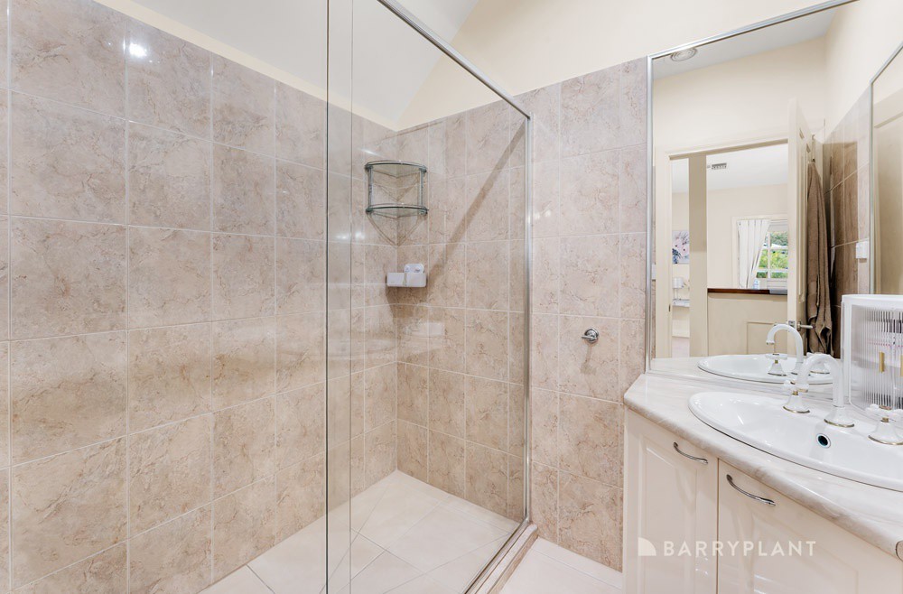 32 Cambridge Drive, Berwick, VIC 3806, Berwick - Thumbnail 7