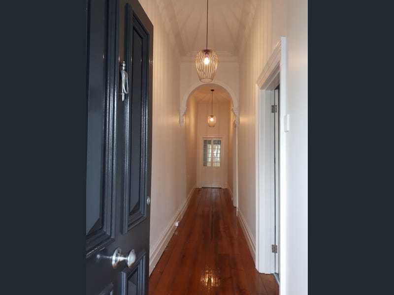 32 Cambridge Street, Armadale, VIC 3143, Armadale - Thumbnail 2