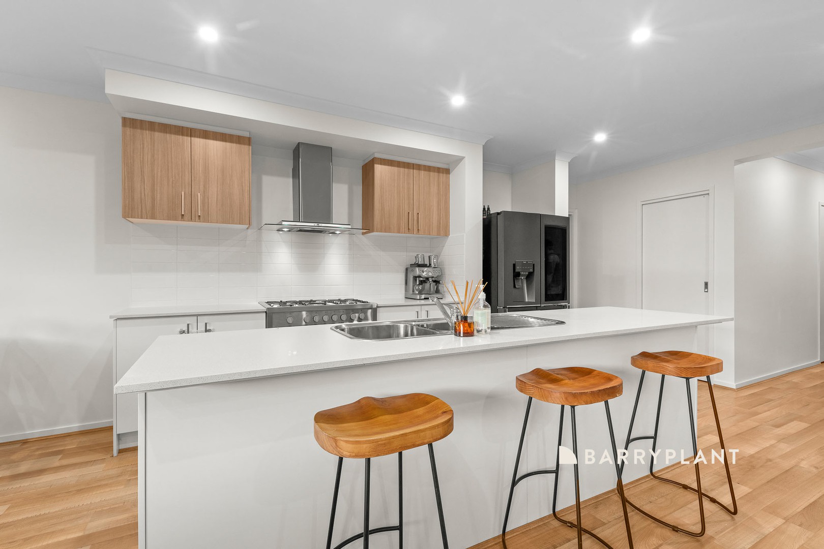 32 Carlyle Crescent, Clyde North, VIC 3978, Clyde North - Thumbnail 4