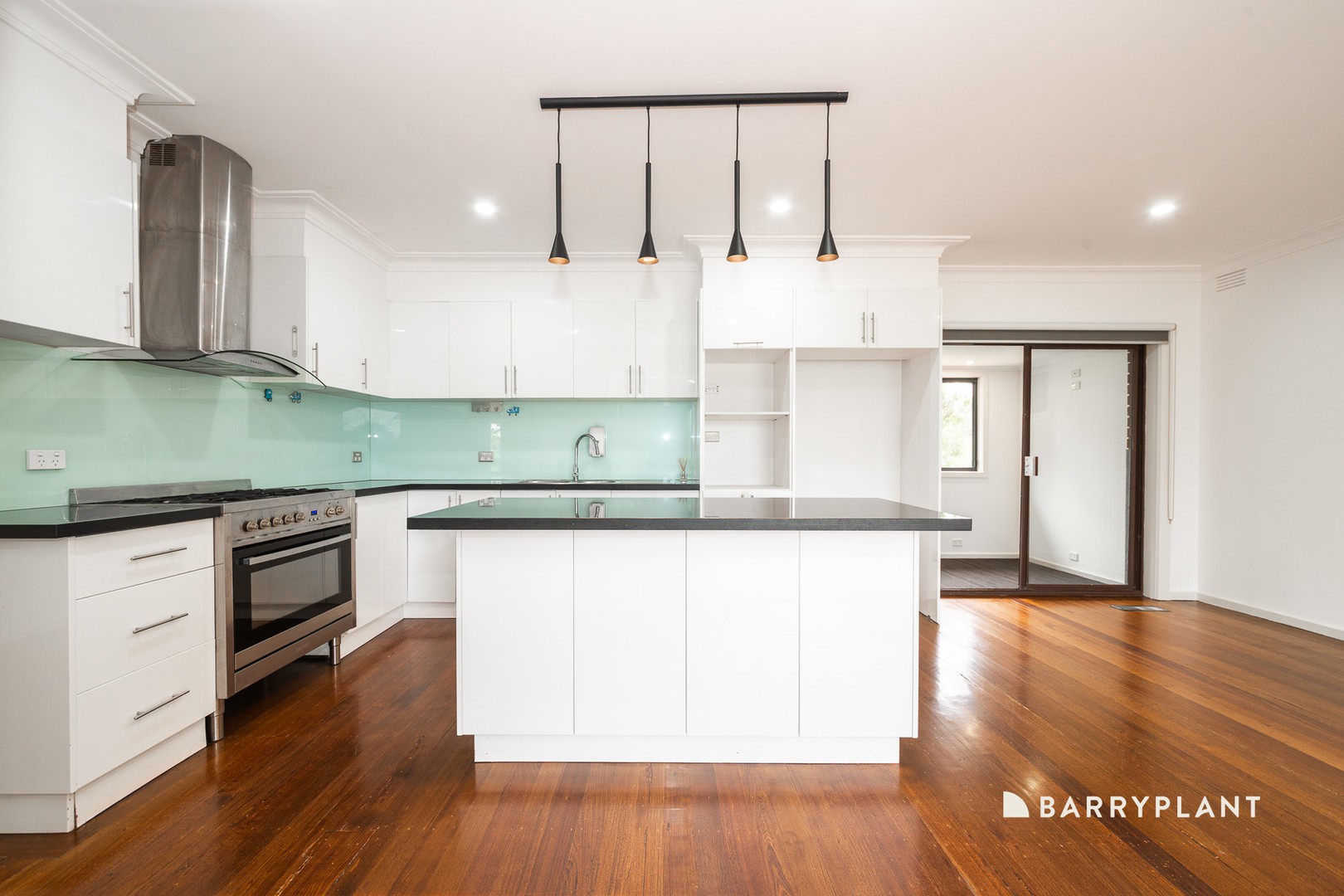 32 Casey Drive, Lalor, VIC 3075 - Thumbnail 1 - 21/02/2025