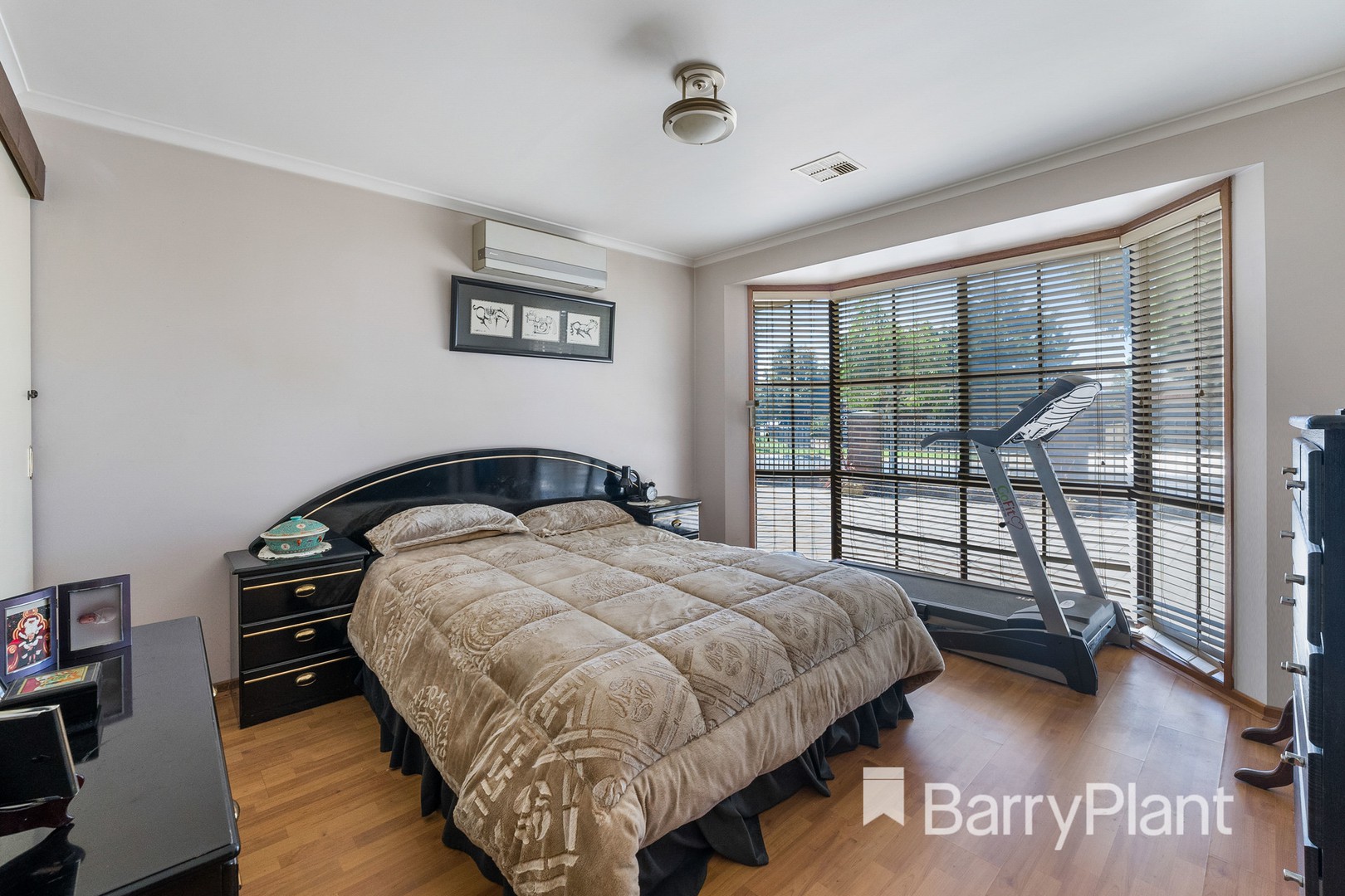 32 Cassowary Avenue, Werribee, VIC 3030, Werribee - Thumbnail 8