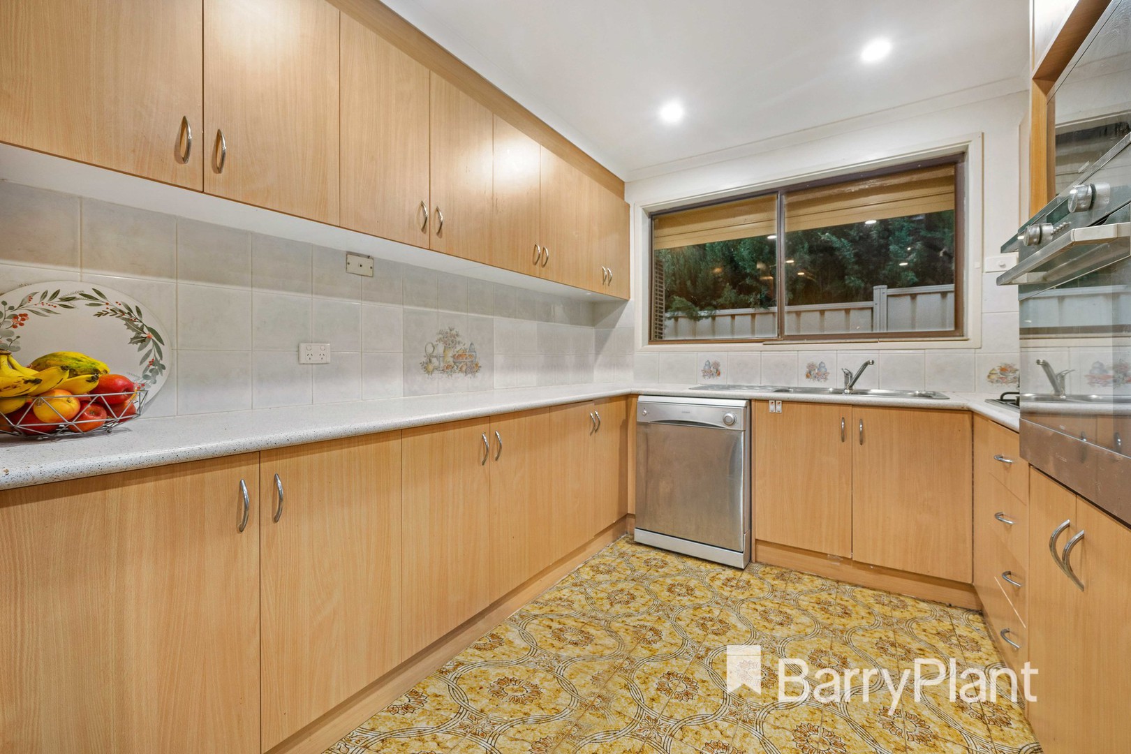 32 Charlbury Grove, St Albans, VIC 3021, St Albans - Thumbnail 4