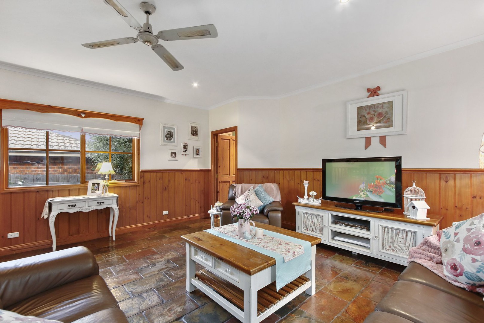 32 Chevalier Crescent, Mooroolbark, VIC 3138 - Thumbnail 1 - 28/11/2023